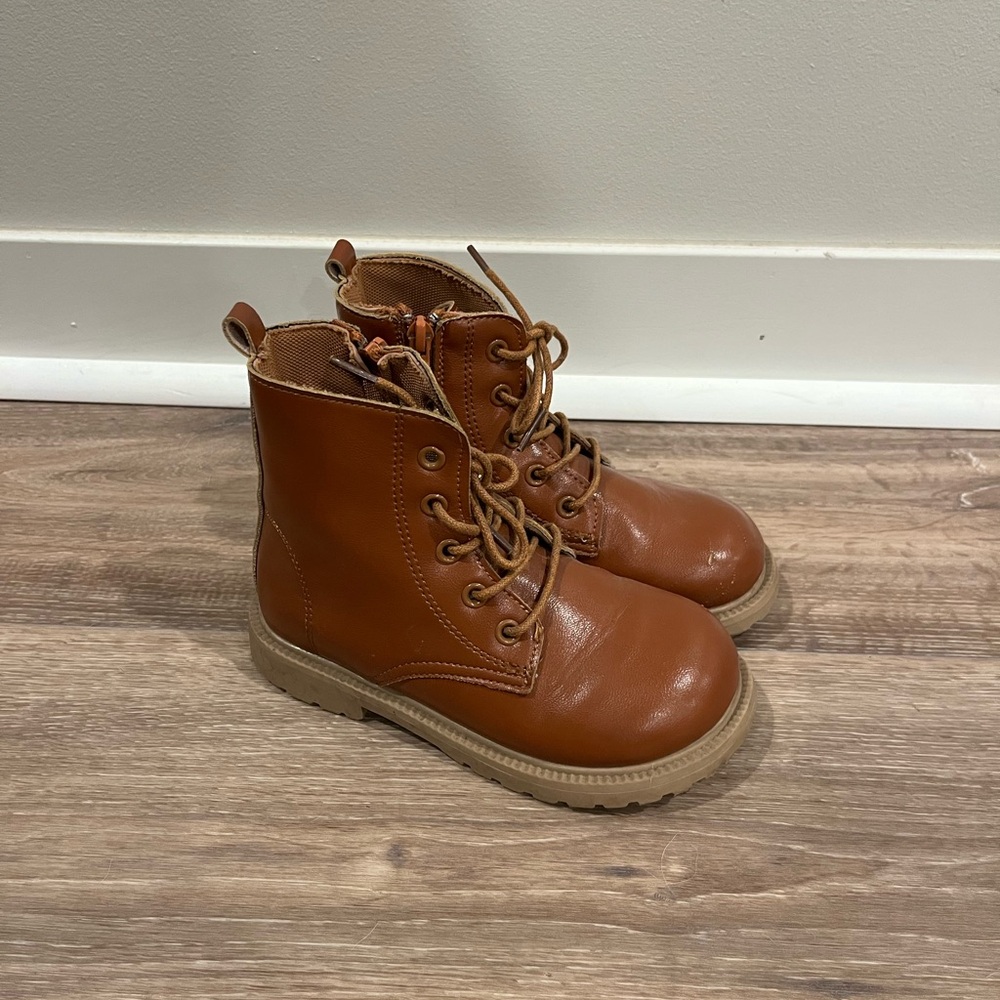 Boys casual boots